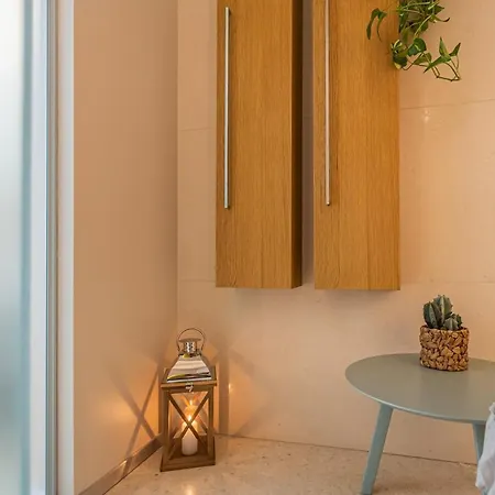 Rovelli 41 By Rent Apartment Como