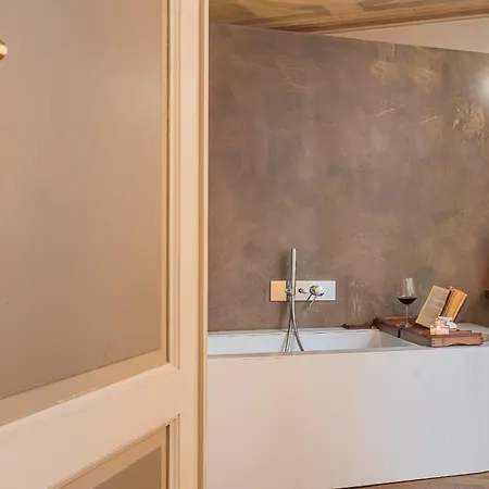 Rovelli 41 By Rent *