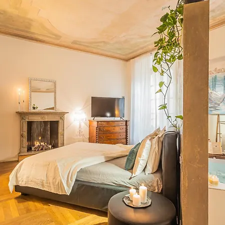 Rovelli 41 By Rent * Côme