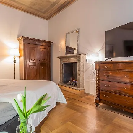 Rovelli 41 By Rent Como
