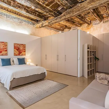 Rovelli 41 By Rent Apartment Como