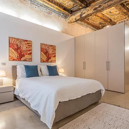 Rovelli 41 By Rent Apartment Como