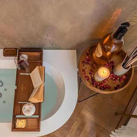 Rovelli 41 By Rent Apartment Como