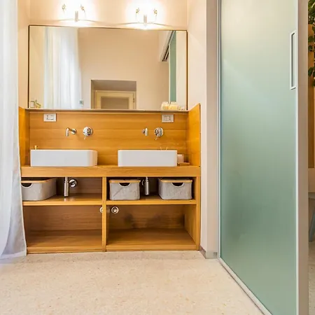 Rovelli 41 By Rent Apartment