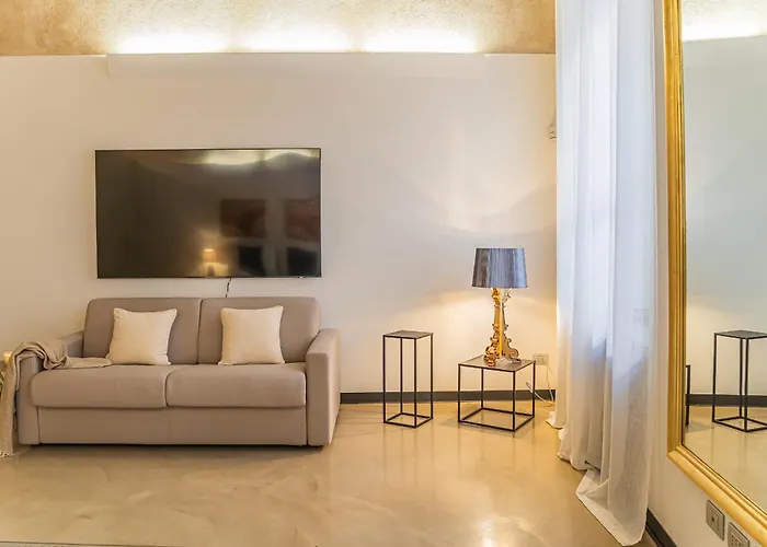 Rovelli 41 By Rent Appartement Como